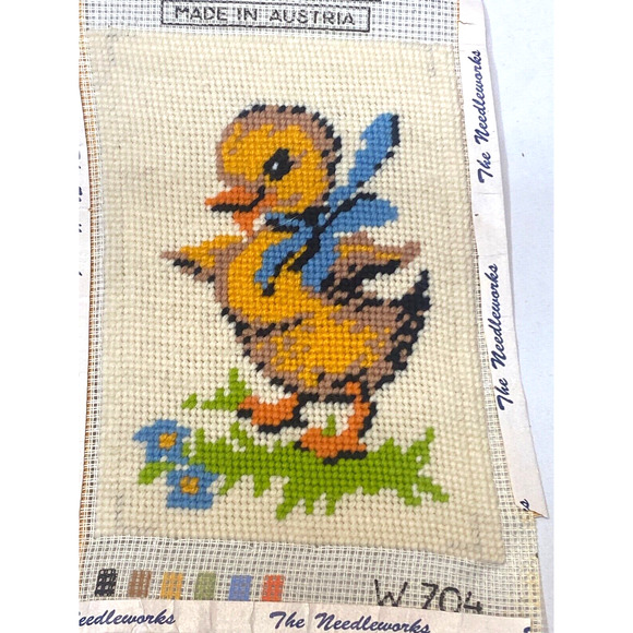 Vintage Baby Duck Needlepoint Wall Decor Nursery Retro 1970s - Picture 3 of 3